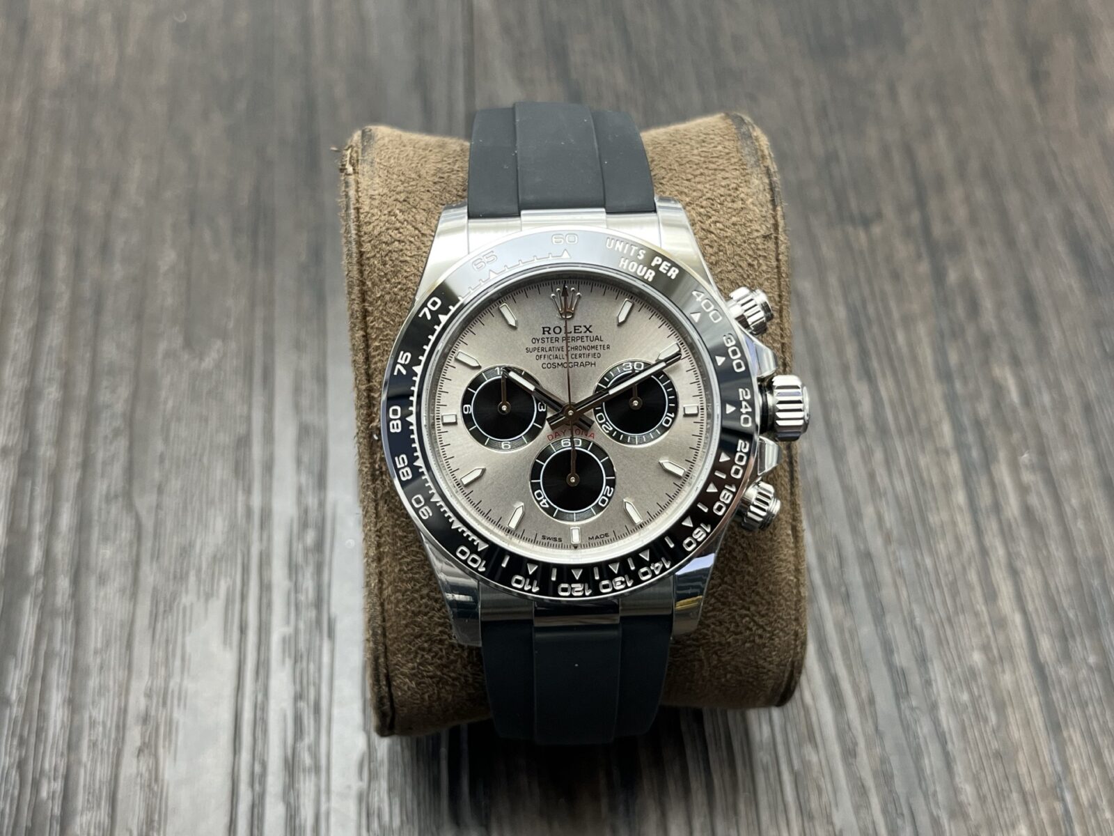 ROLEX Cosmograph Daytona 126519LN Silver Dial - Image 2