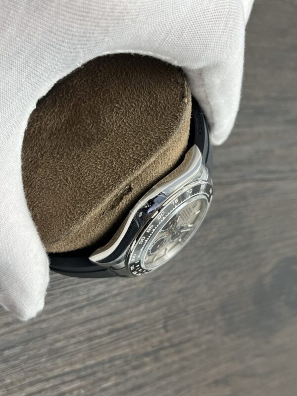 ROLEX Cosmograph Daytona 126519LN Silver Dial - Image 5