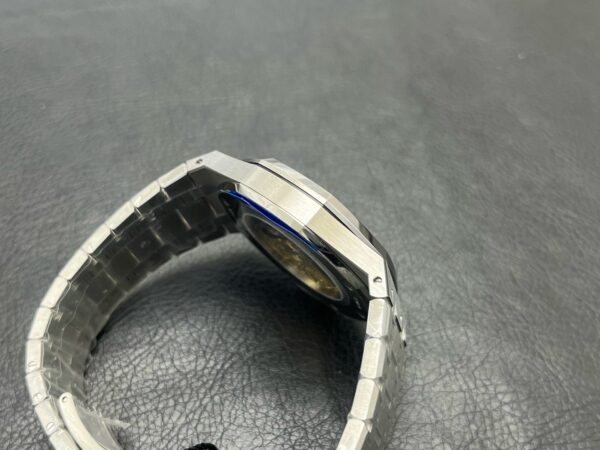 Audemars Piguet Royal Oak 15400ST 41mm Silver Dial Automatic Watch - Image 5