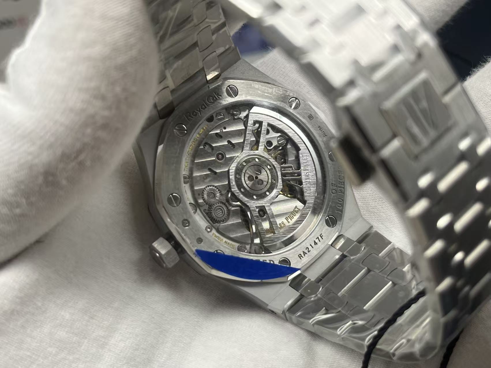 Audemars Piguet Royal Oak 41mm Blue Dial 18K White Gold - Image 7