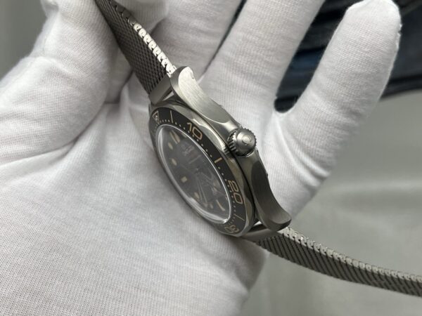 OMEGA Seamaster 300M Diver 007 Edition Automatic 42mm Black Dial - Image 6