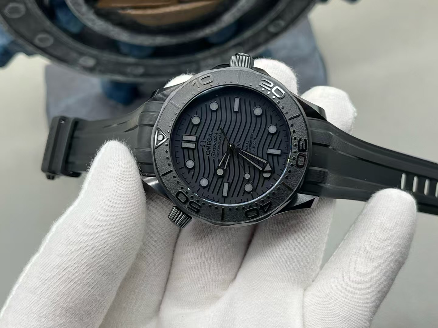 OMEGA Seamaster Diver 300M 'Black Warrior' Ceramic 43.5mm Black Dial Rubber Strap - Image 5