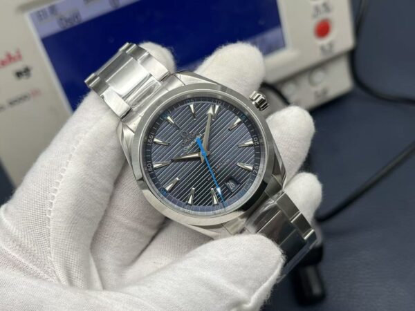 OMEGA Seamaster Aqua Terra 150M Automatic Watch 41mm Blue Dial - Image 2