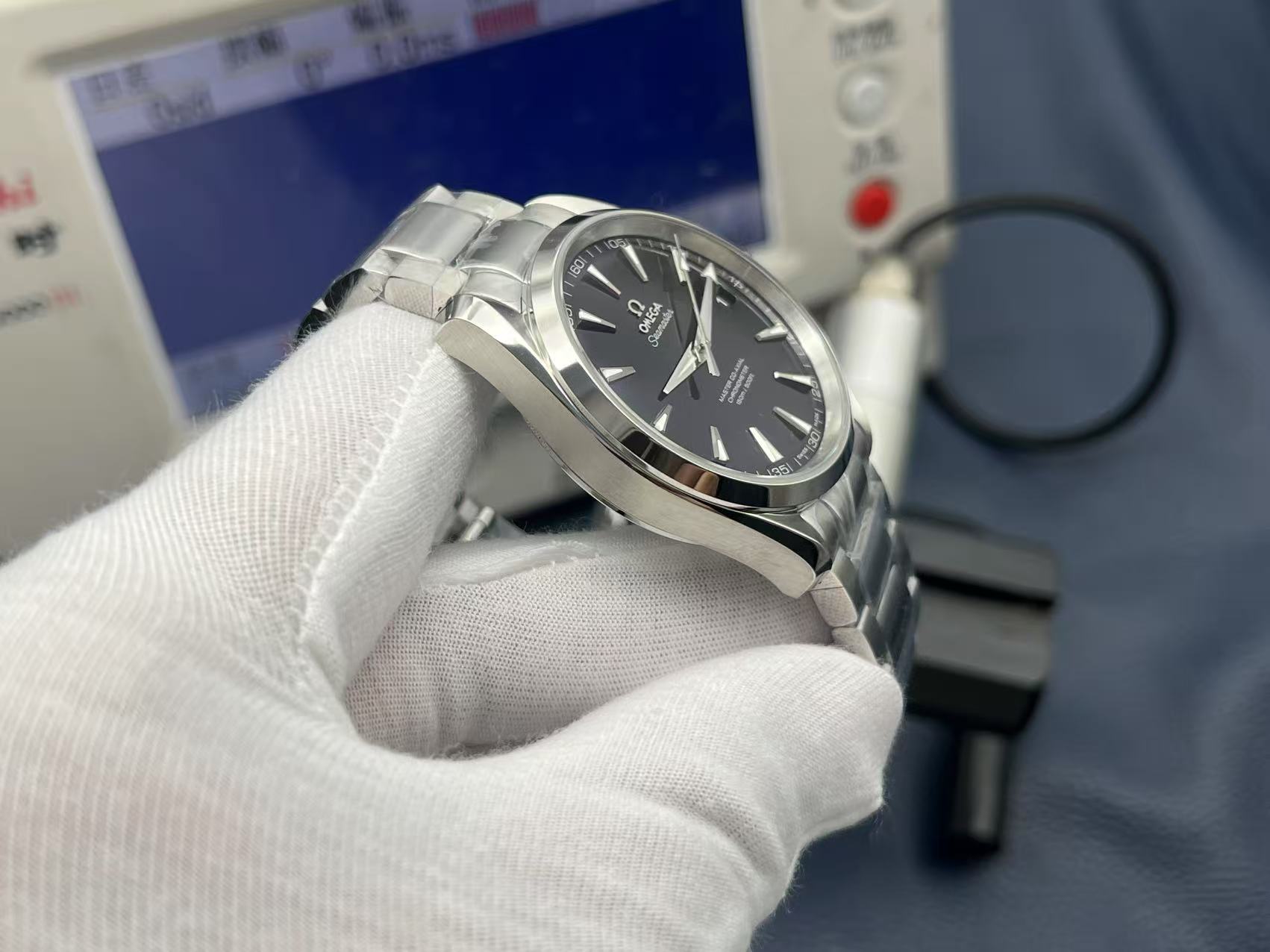 OMEGA Seamaster Aqua Terra 150M Co‑Axial Master Chronometer 38.5mm Black Dial Steel - Image 5