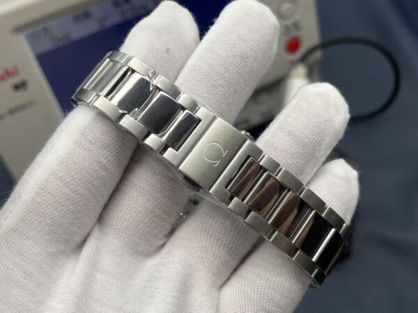 OMEGA Seamaster Aqua Terra 150M Co‑Axial Master Chronometer 38.5mm Black Dial Steel - Image 8