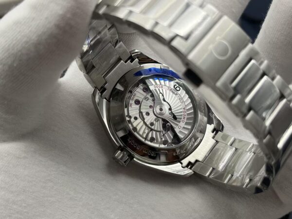 OMEGA Seamaster Aqua Terra 150M Co‑Axial Master Chronometer 41.5mm Silver Dial Steel - Image 7