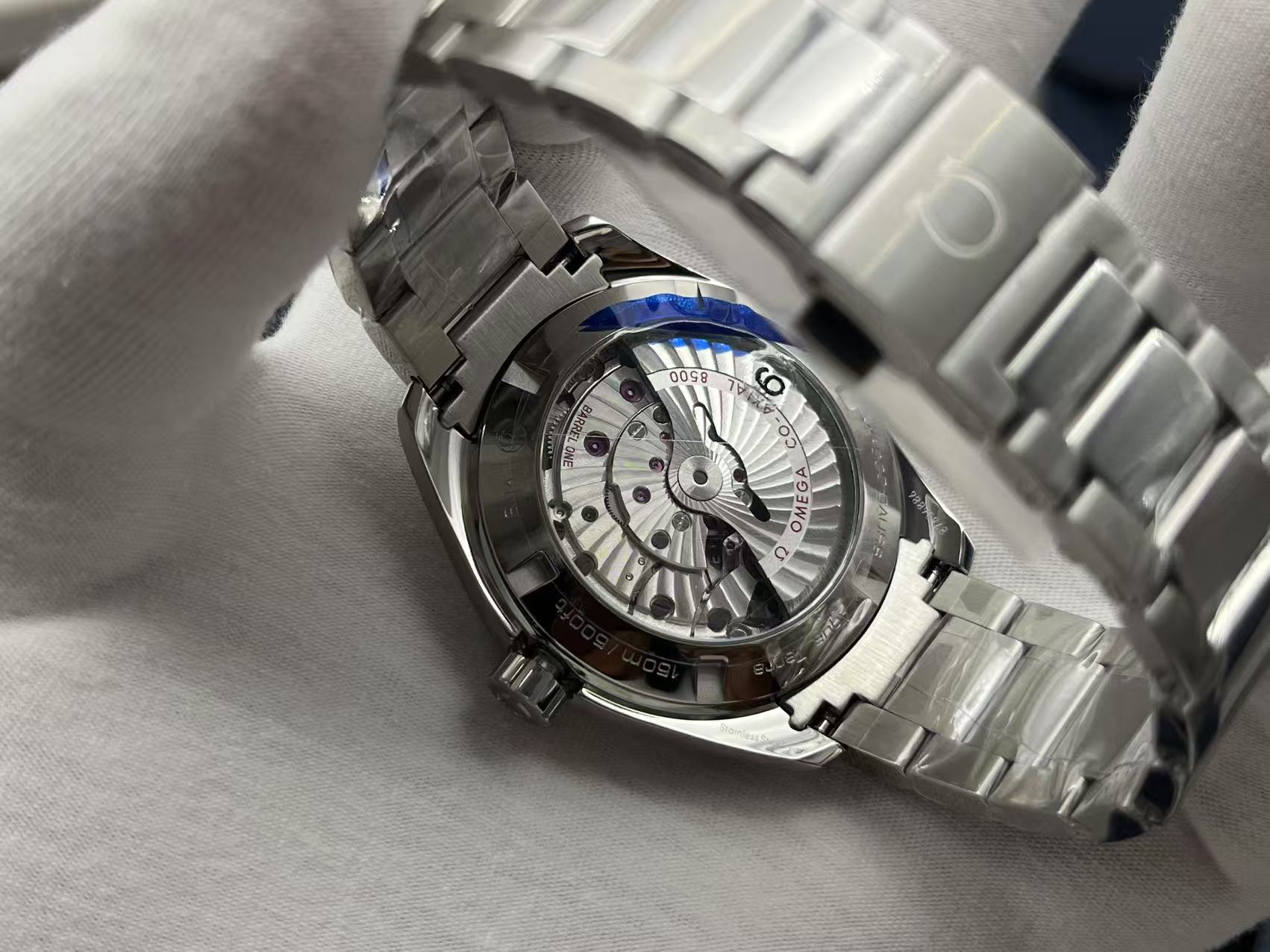OMEGA Seamaster Aqua Terra 150M Co‑Axial Master Chronometer 41.5mm Silver Dial Steel - Image 7
