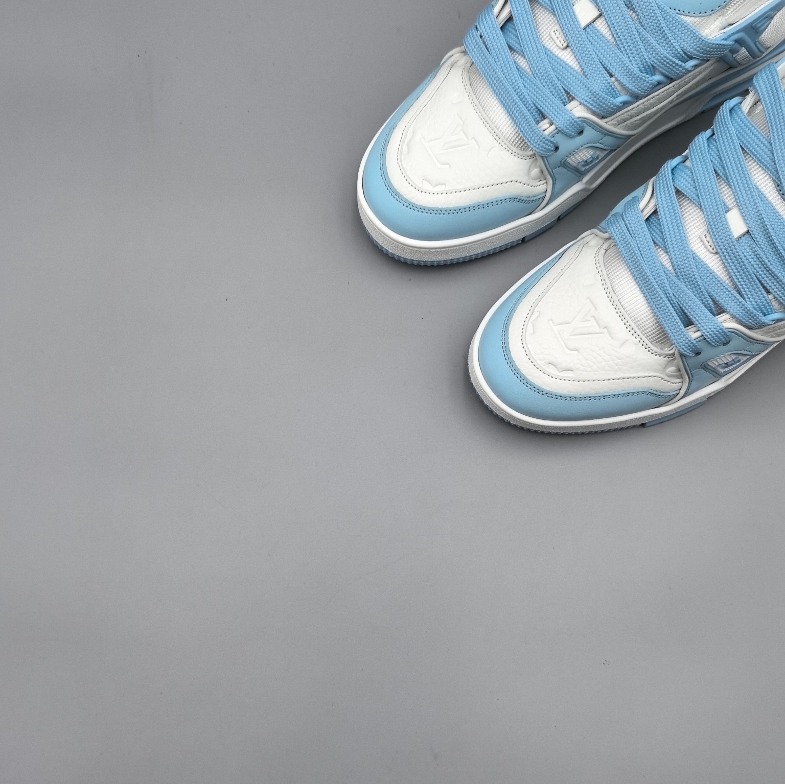 LOUIS VUITTON Trainer Blue/White - Image 9