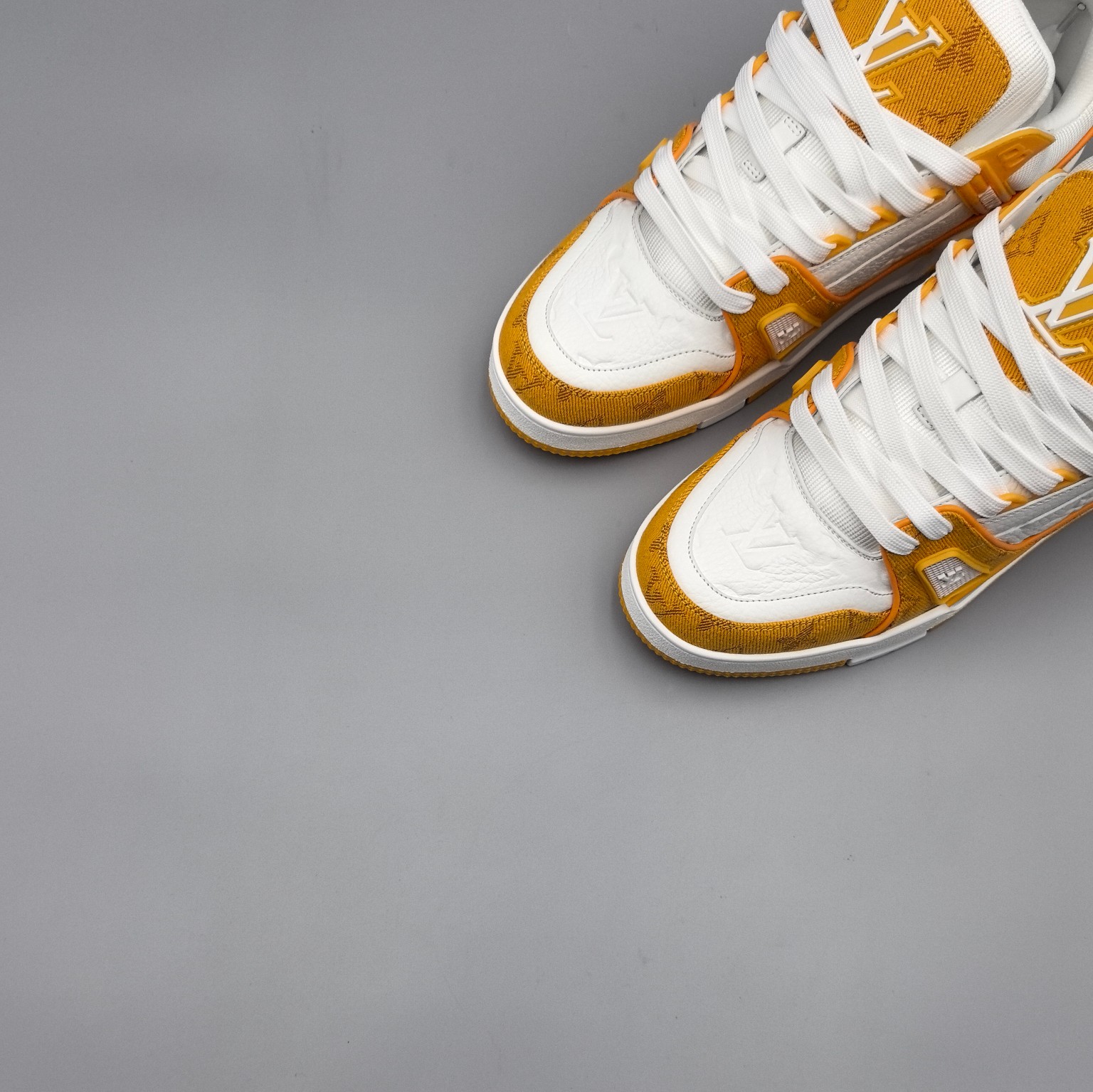LOUIS VUITTON Trainer Orange/Yellow (Men) - Image 9