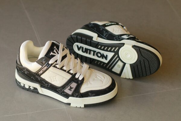 LOUIS VUITTON Trainer Panda White/Black - Image 7