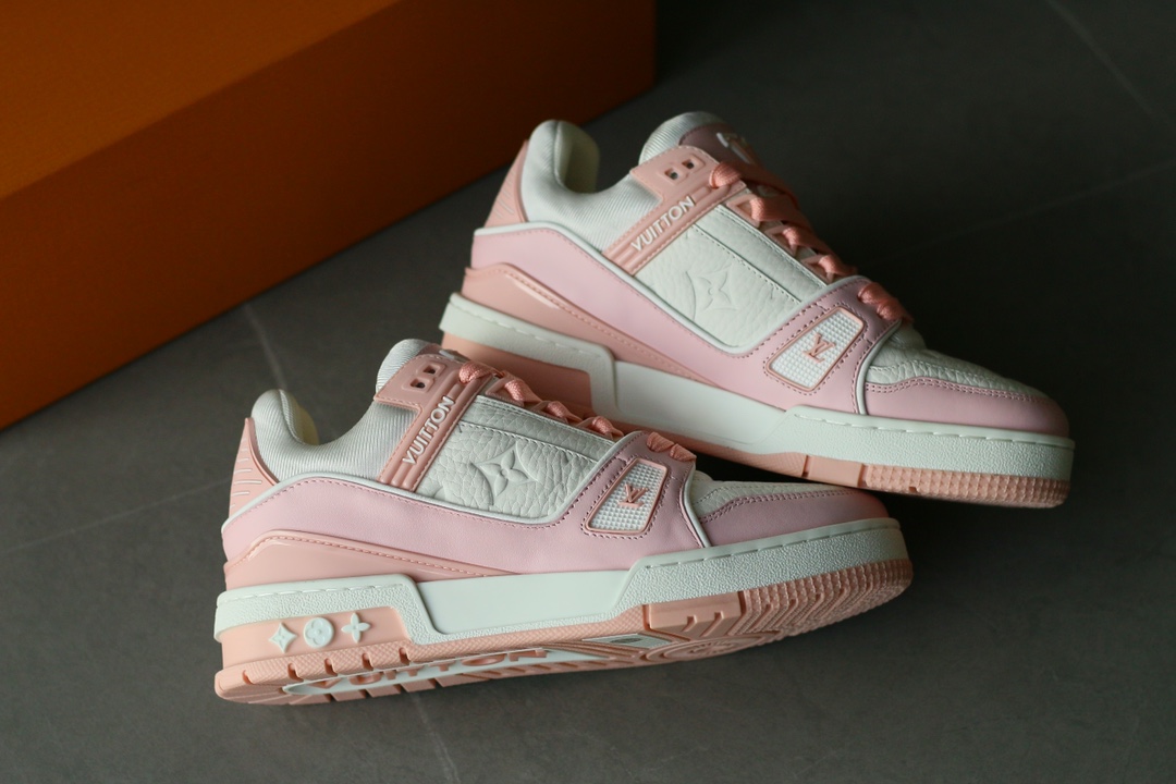 LOUIS VUITTON Trainer Rose Pink - Image 6