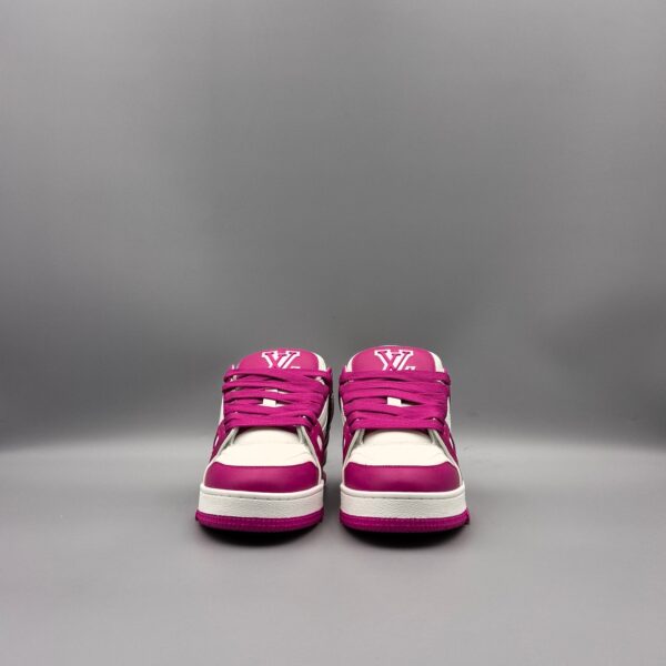LOUIS VUITTON Trainer White/Purple - Image 4