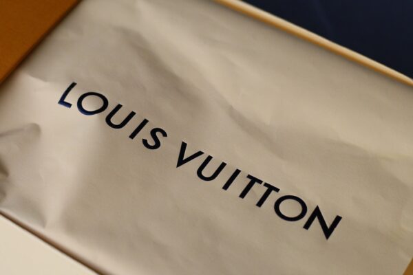 LOUIS VUITTON Trainer White/Red - Image 9