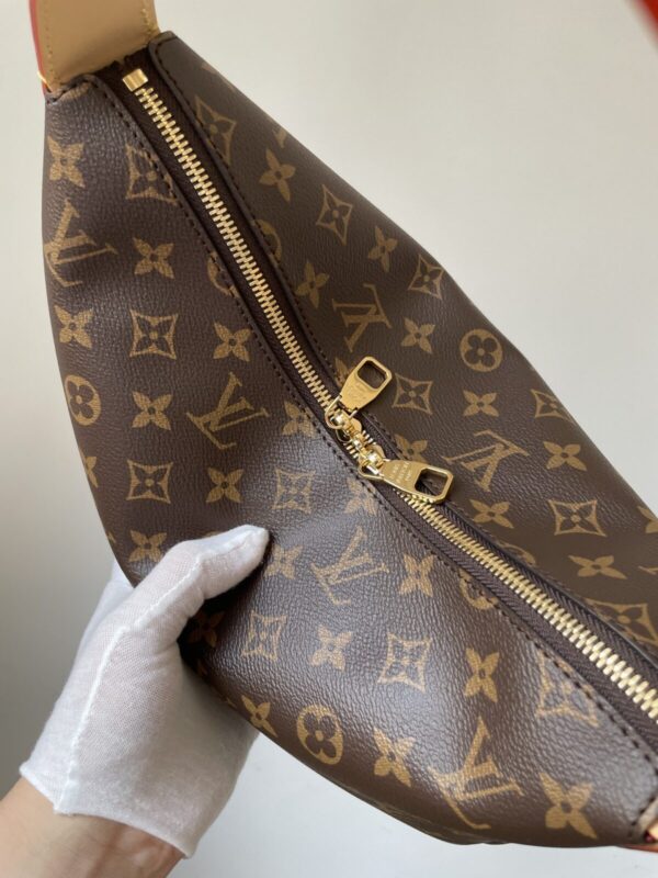 Louis Vuitton Slouchy MM Monogram Canvas Shoulder Bag Brown - Image 6