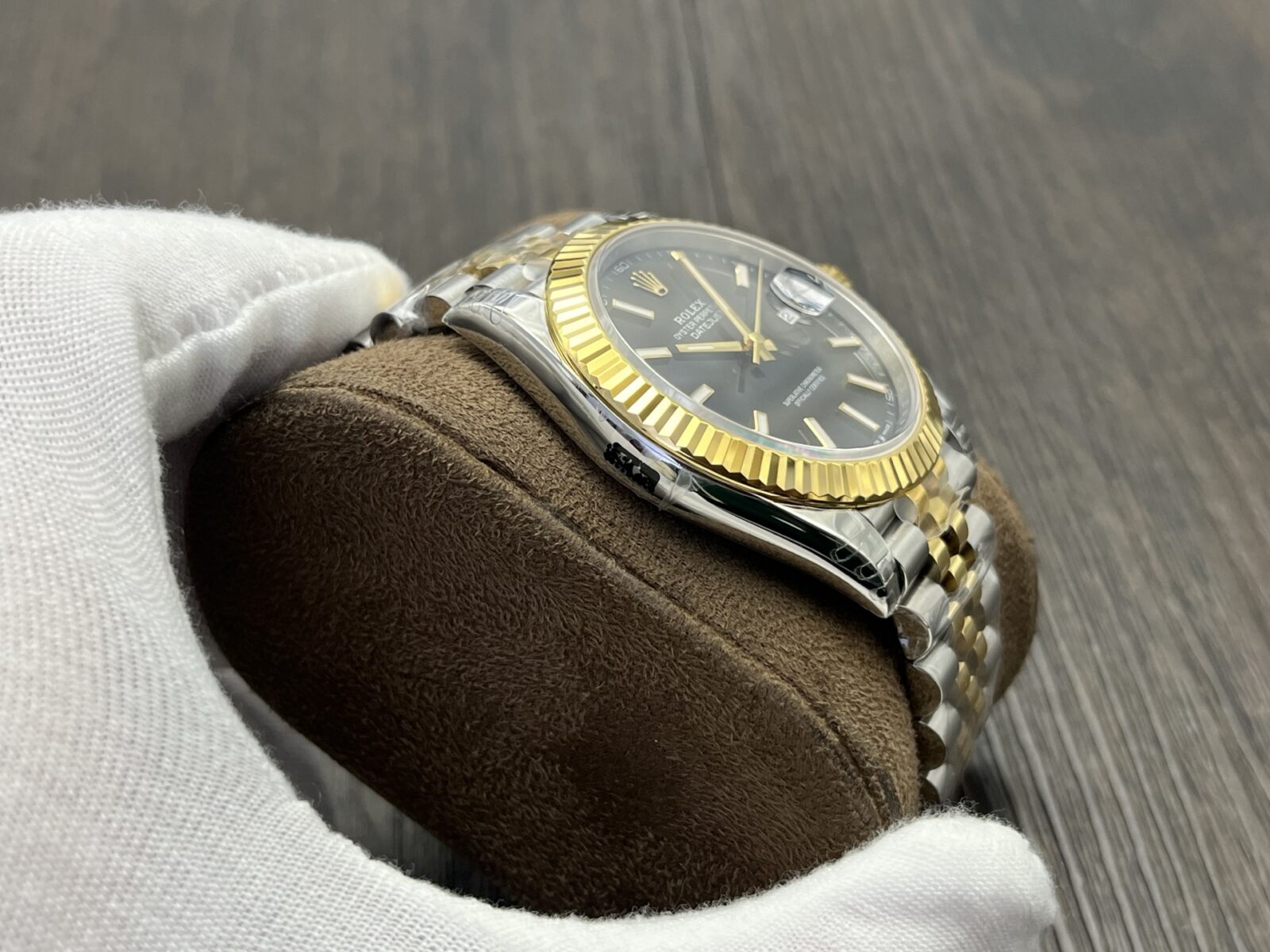 ROLEX Datejust 41mm Black Dial - Image 5