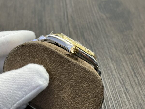 ROLEX Datejust 41mm Black Dial - Image 6