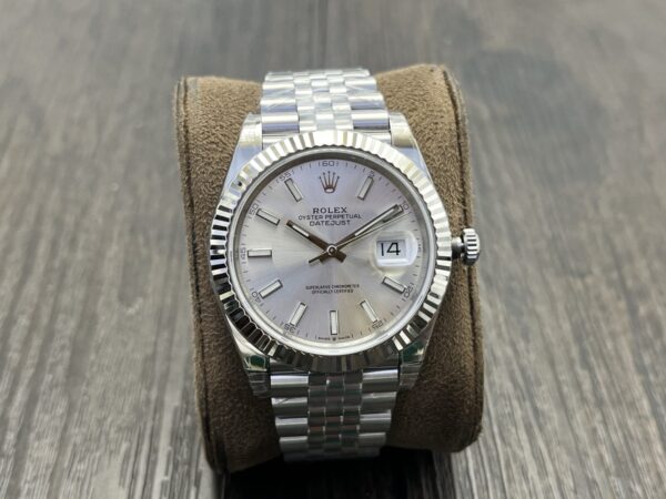 ROLEX Datejust 41mm Silver Dial - Image 2