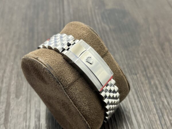 ROLEX Datejust 41mm Silver Dial - Image 7