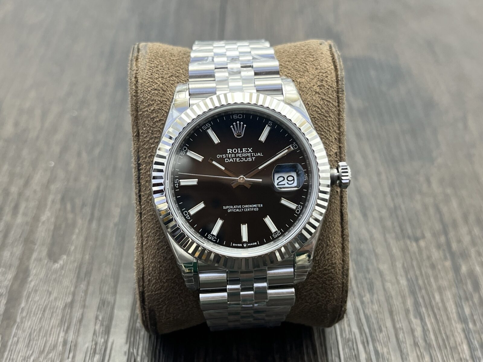 ROLEX Datejust 41mm Black Dial - Image 2
