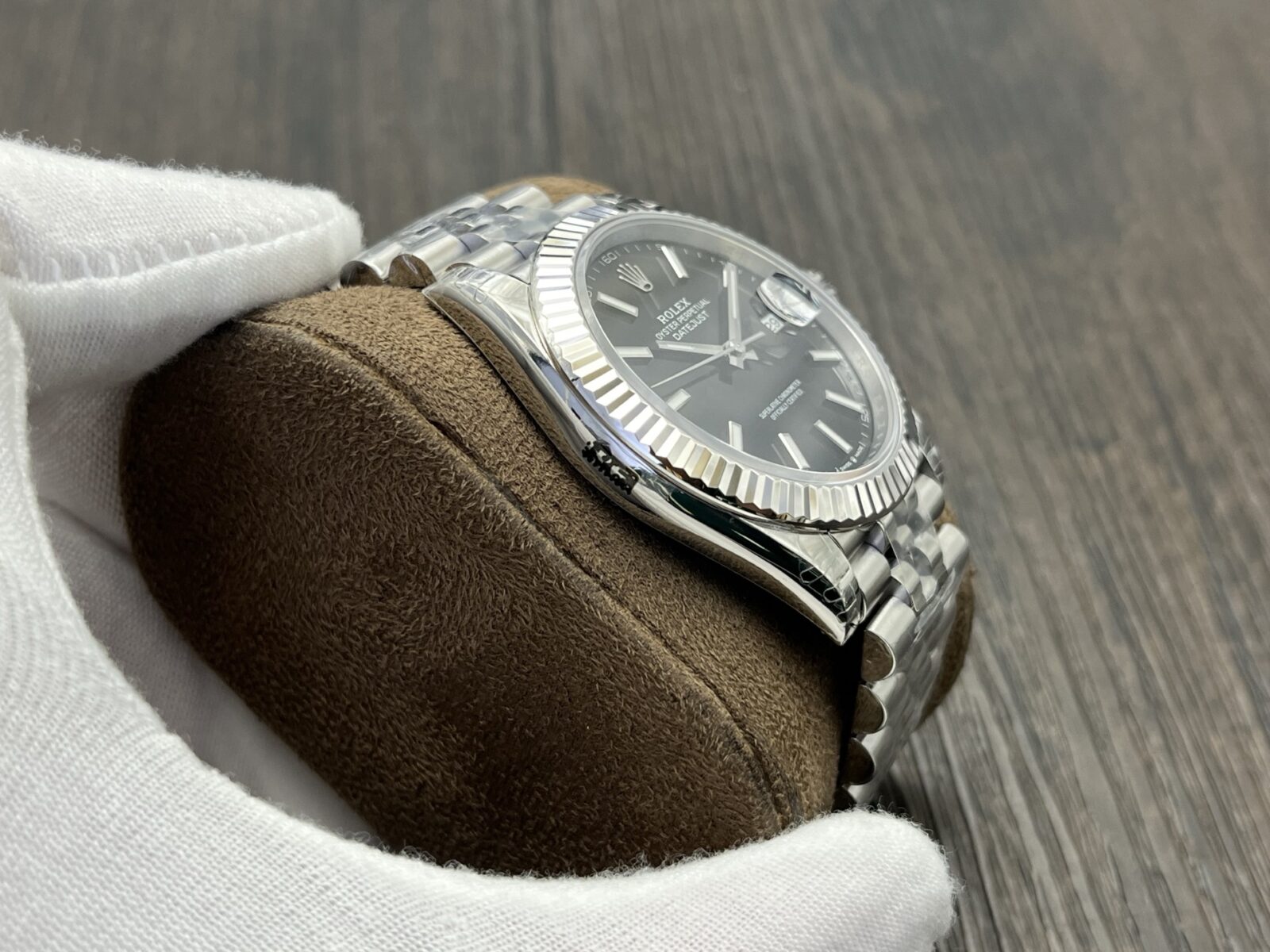 ROLEX Datejust 41mm Black Dial - Image 5