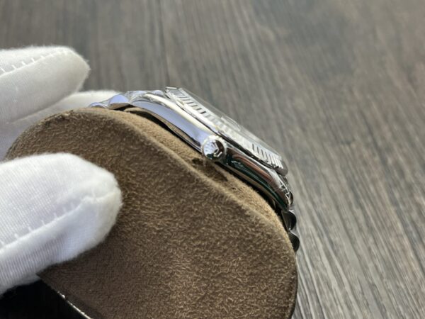 ROLEX Datejust 41mm Gray Dial - Image 6