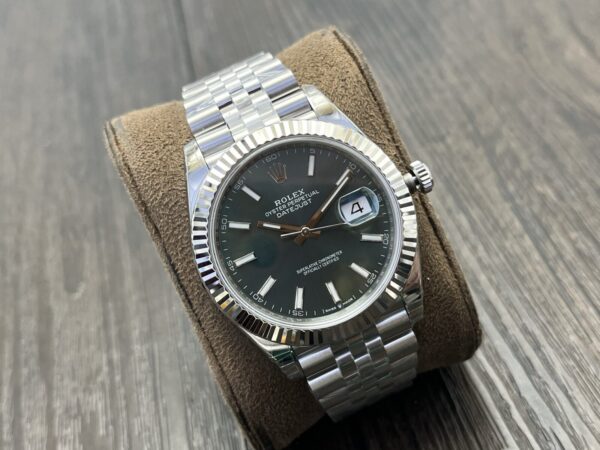 ROLEX Datejust 41mm Green Dial - Image 3