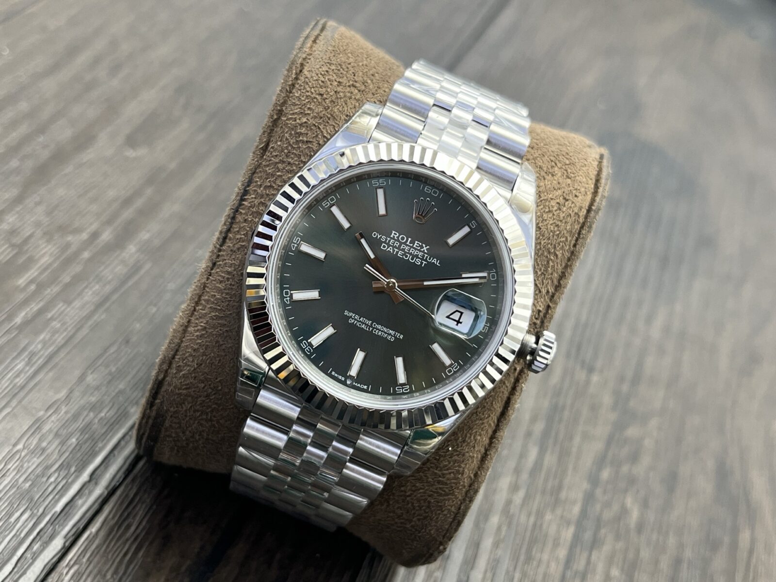 ROLEX Datejust 41mm Green Dial - Image 4