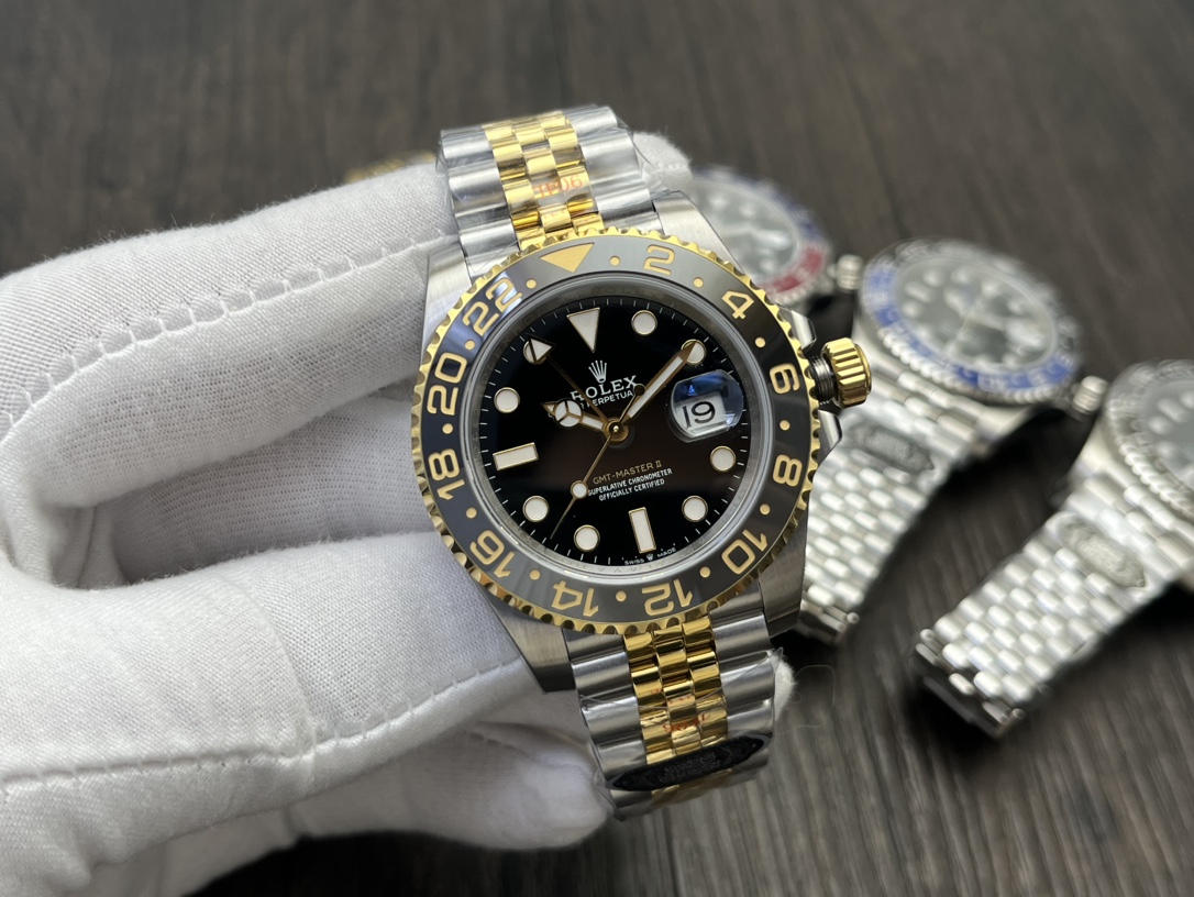 Rolex GMT-Master II 2023 Bi-Color 40mm – Automatic 3285 Movement, GMT Function, Oystersteel Case - Image 2