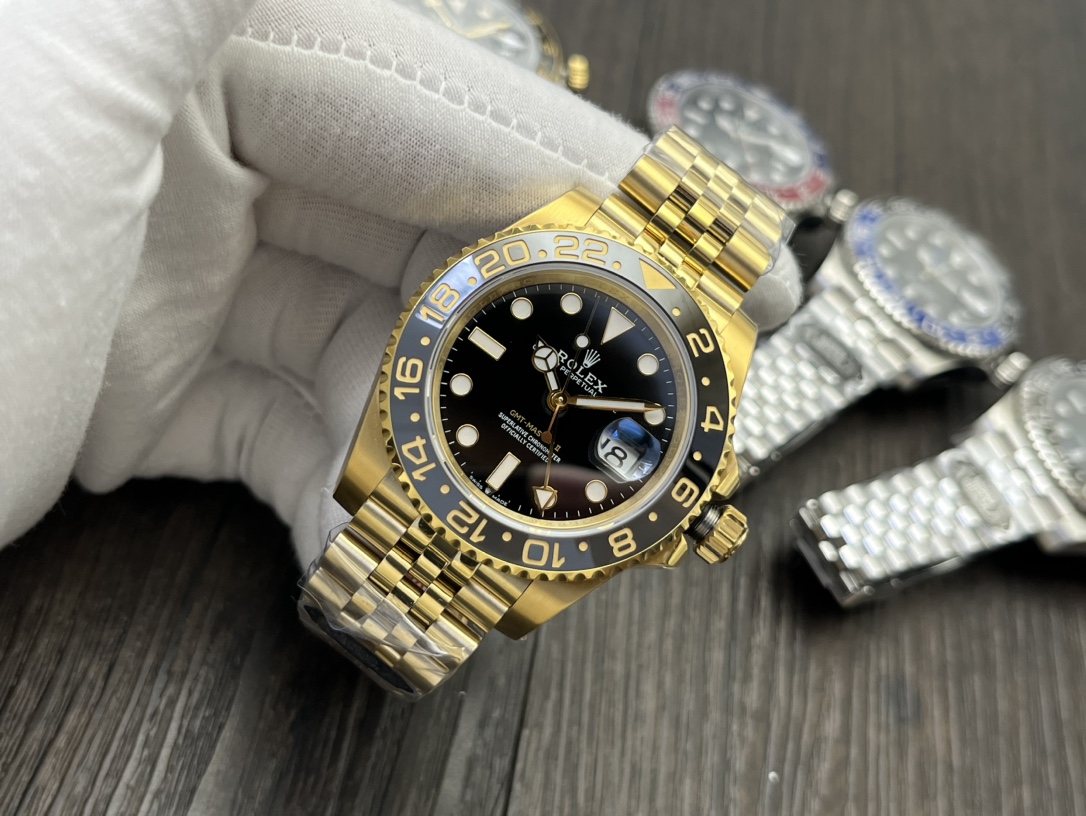 Rolex GMT-Master II 18ct Yellow Gold 40mm – Automatic 3285 Movement, Date Display, GMT Function - Image 4