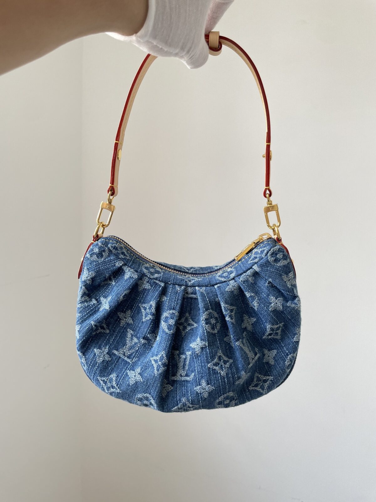 Louis Vuitton Pochette Valley Monogram Denim Shoulder Bag – Blue - Image 2