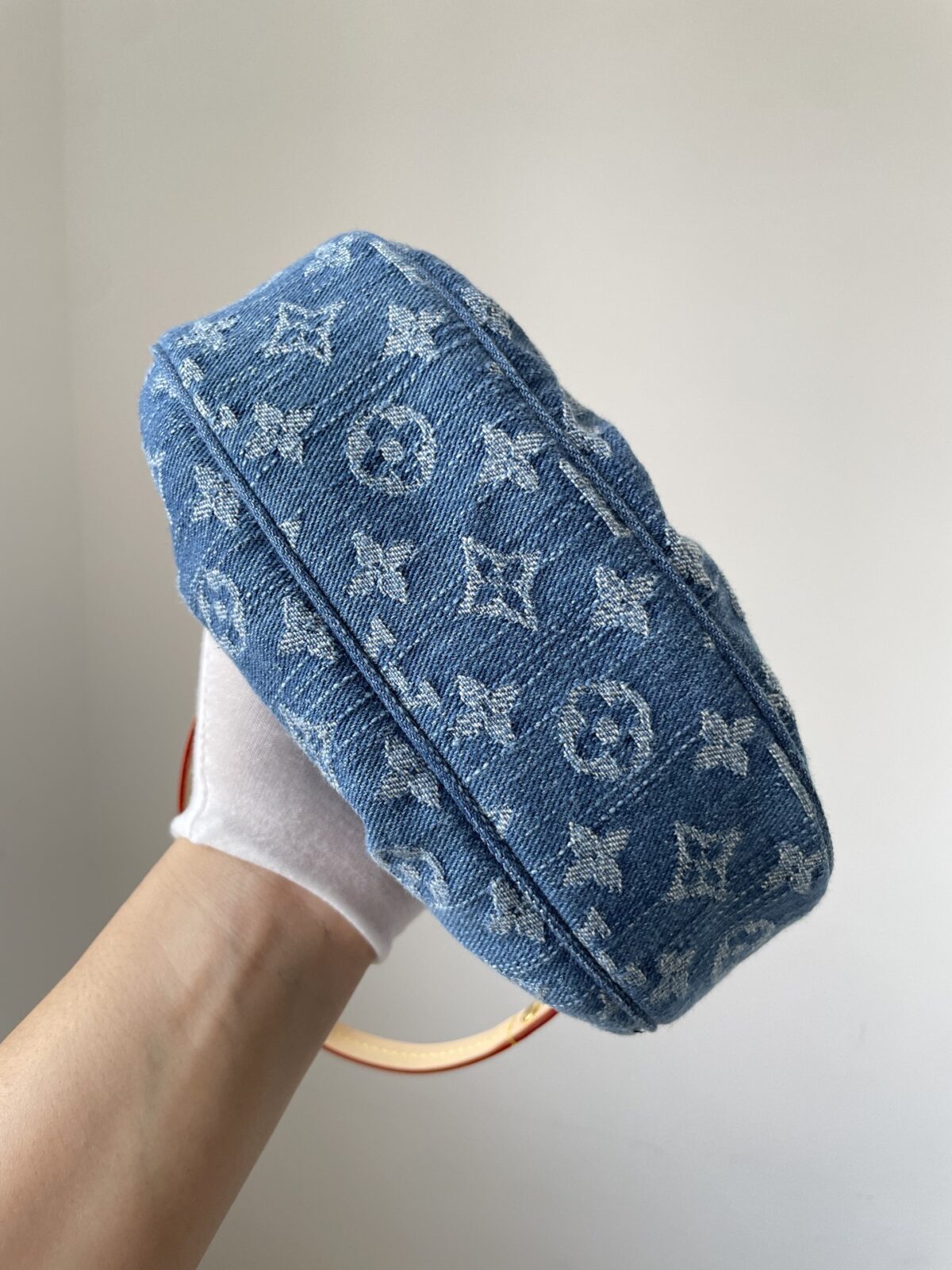 Louis Vuitton Pochette Valley Monogram Denim Shoulder Bag – Blue - Image 7