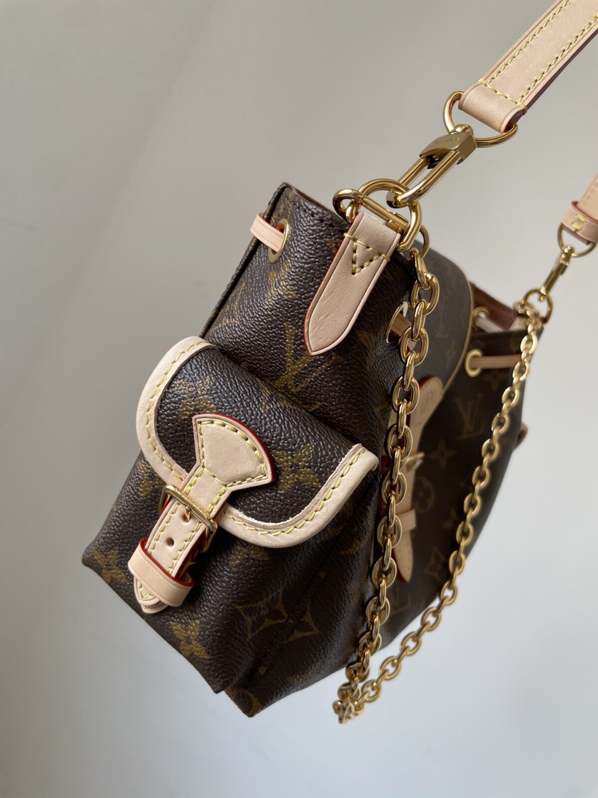 LOUIS VUITTON ODYSSÉE Monogram Canvas Bag - Image 4