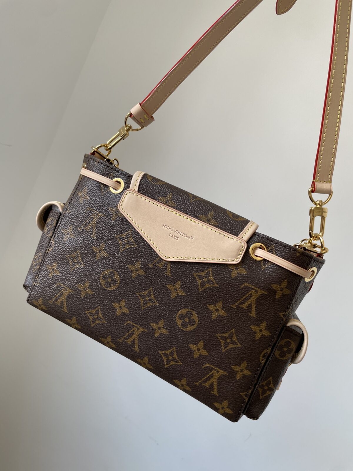 LOUIS VUITTON ODYSSÉE Monogram Canvas Bag - Image 5
