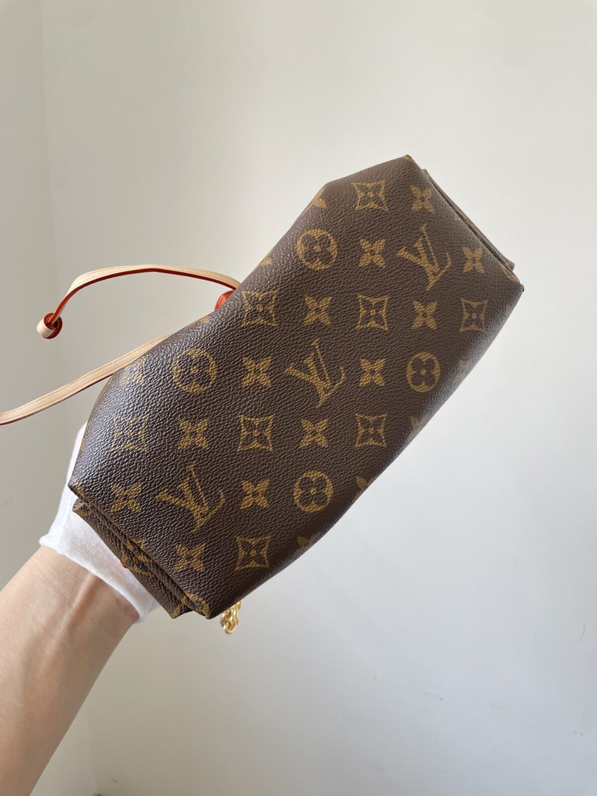LOUIS VUITTON ODYSSÉE Monogram Canvas Bag - Image 8