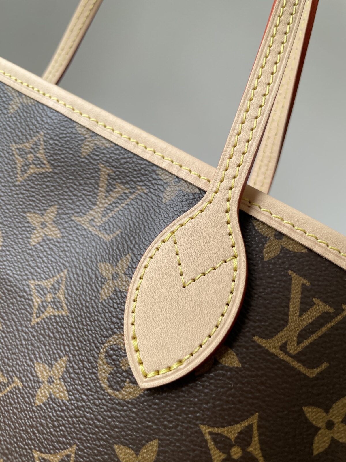 LOUIS VUITTON NEVERFULL MM Monogram Canvas Tote Bag Brown Women Medium - Image 4