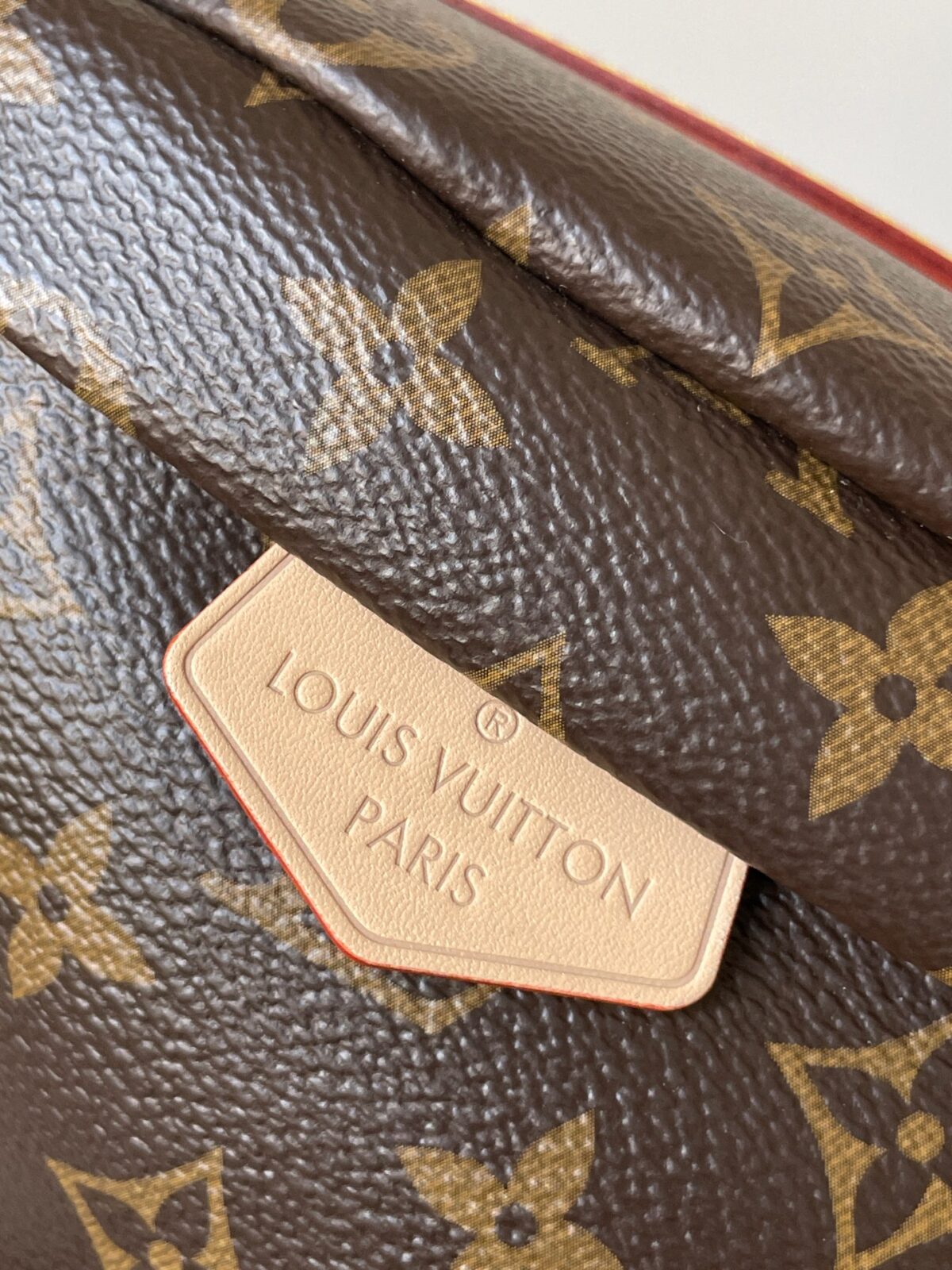 LOUIS VUITTON Bumbag Classic Monogram Chest/Belt Bag - Image 7