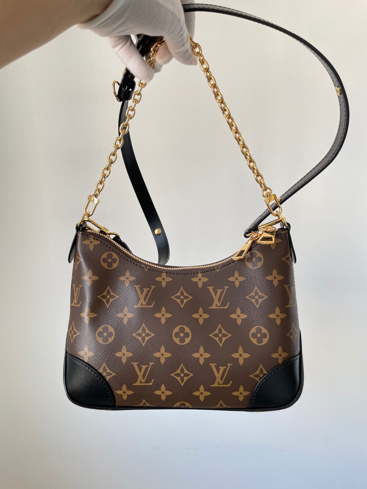 Louis Vuitton Boulogne Monogram Canvas Shoulder Bag Black - Image 2