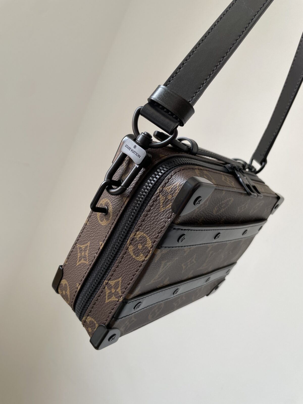 LOUIS VUITTON SOFT TRUNK Monogram Macassar Canvas Bag - Image 6
