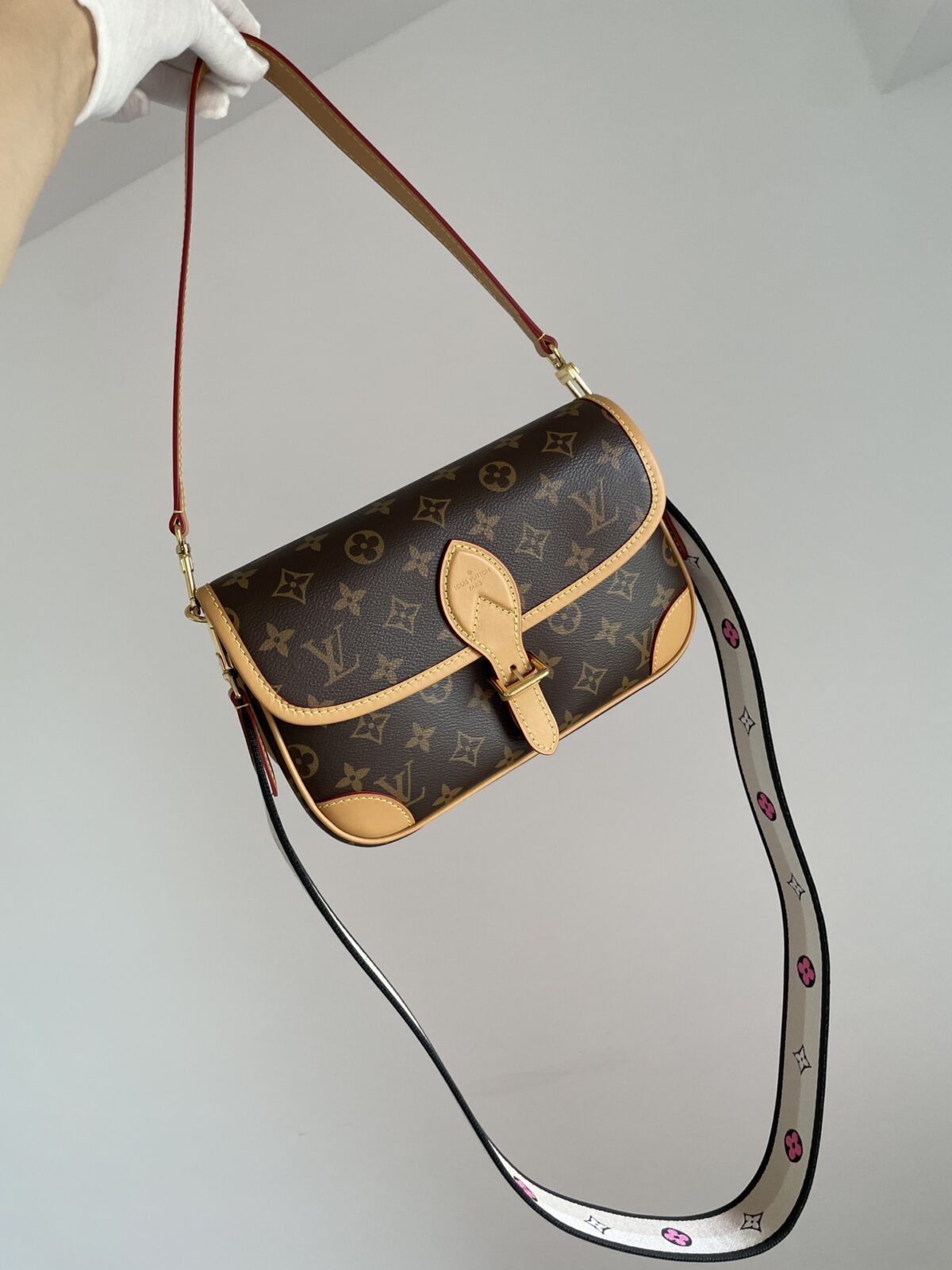 Louis Vuitton Diane PM Monogram Canvas Shoulder Bag - Brown - Image 3