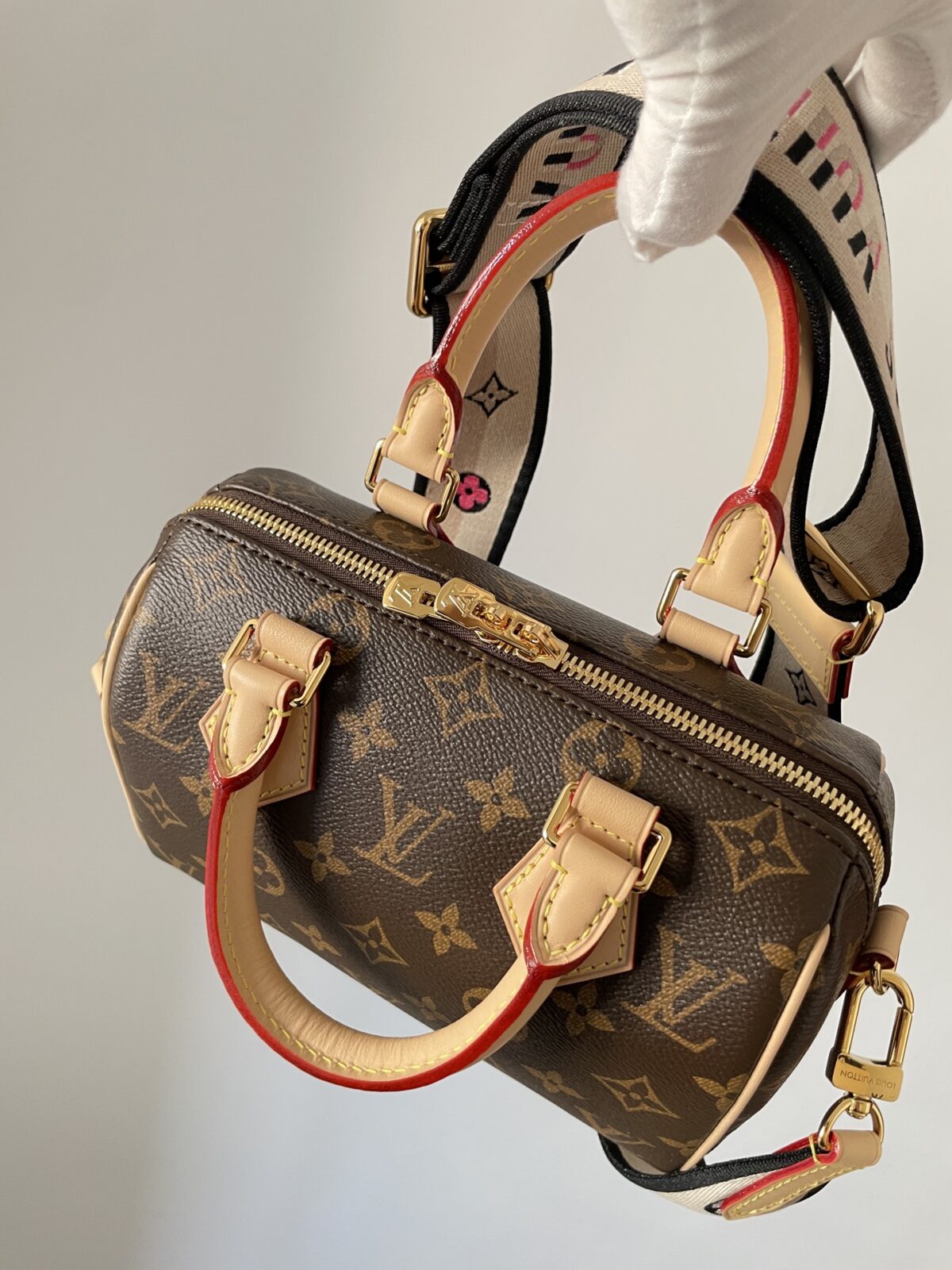 Louis Vuitton Speedy Bandoulière 20 Monogram Canvas Bag Brown - Image 5