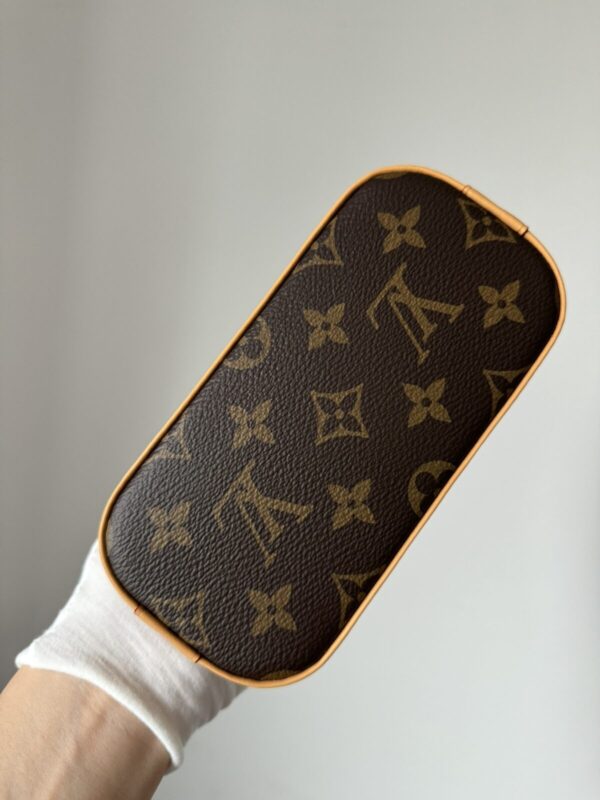 LOUIS VUITTON Alma Monogram Canvas Bag - Image 8