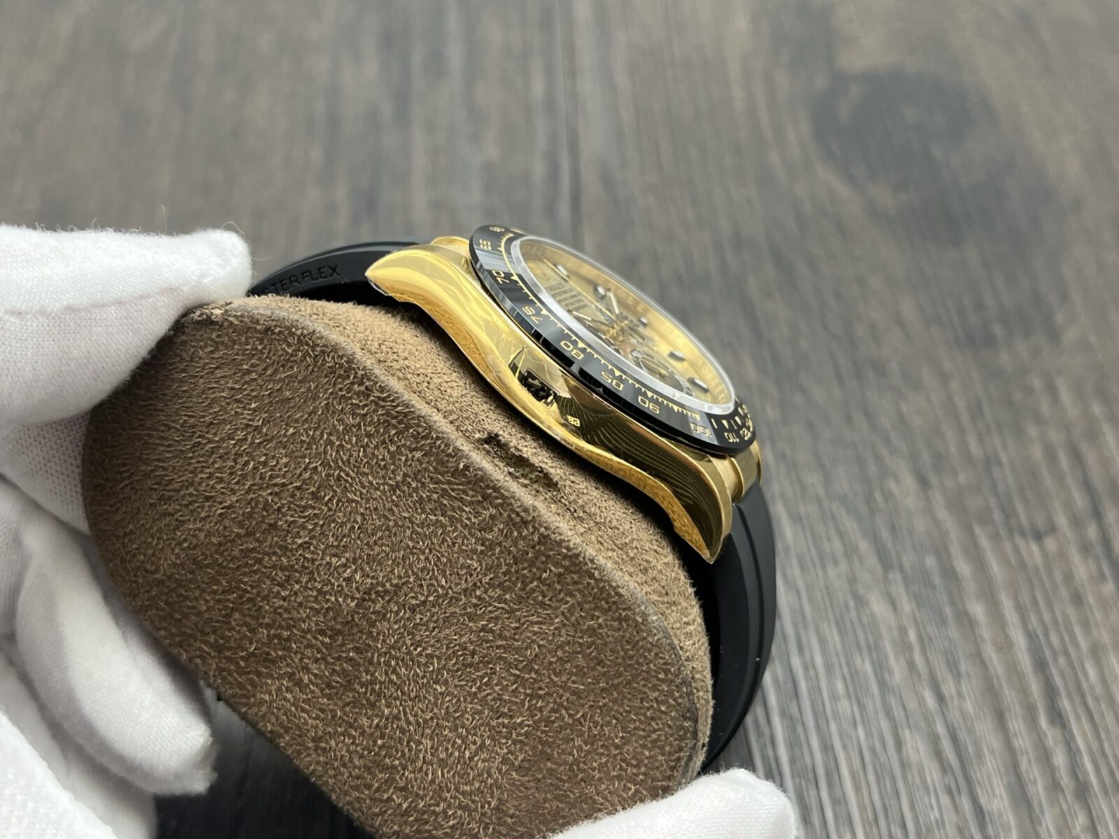ROLEX Cosmograph Daytona Gold Rubber Strap - Image 5