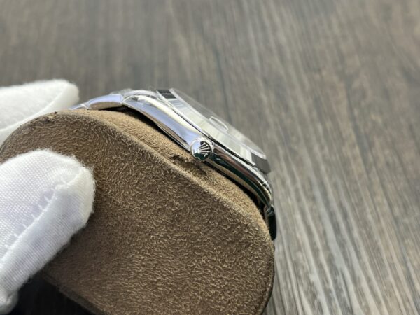 ROLEX Datejust 41mm Blue Dial - Image 6