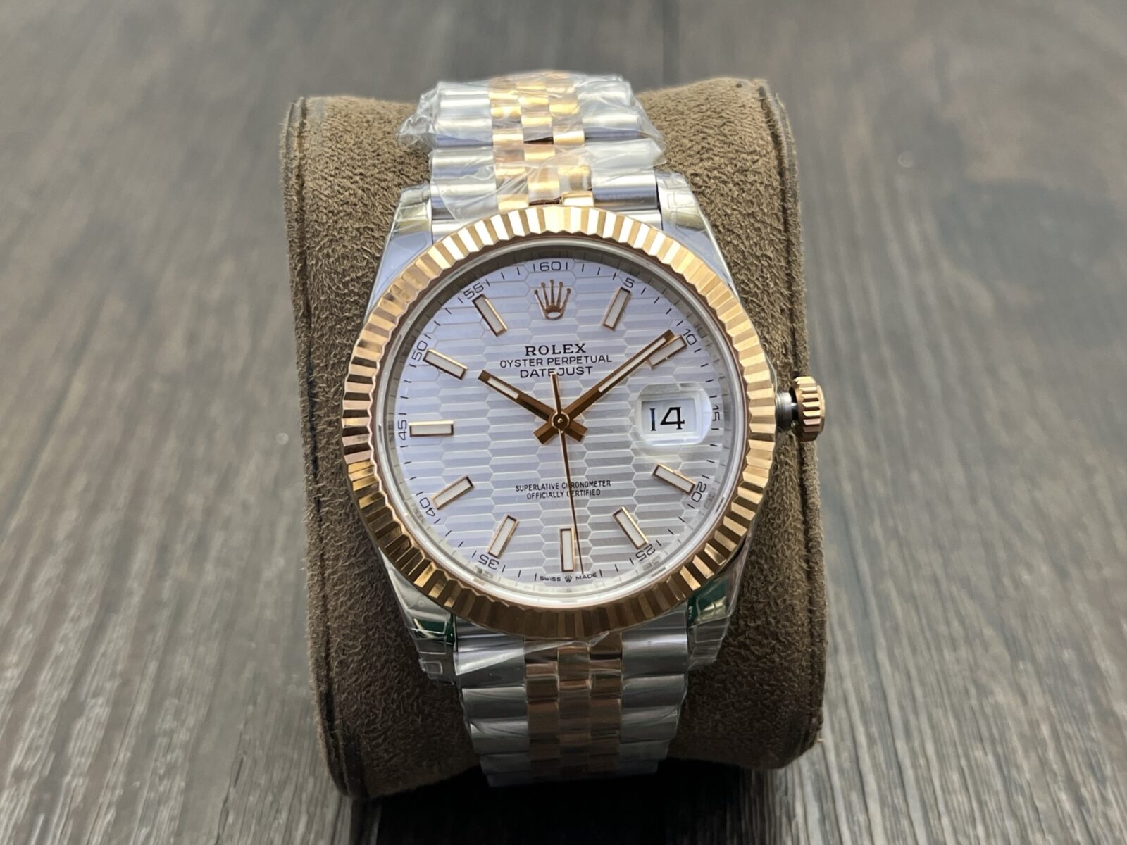 ROLEX Datejust 41mm Gray Dial - Image 2