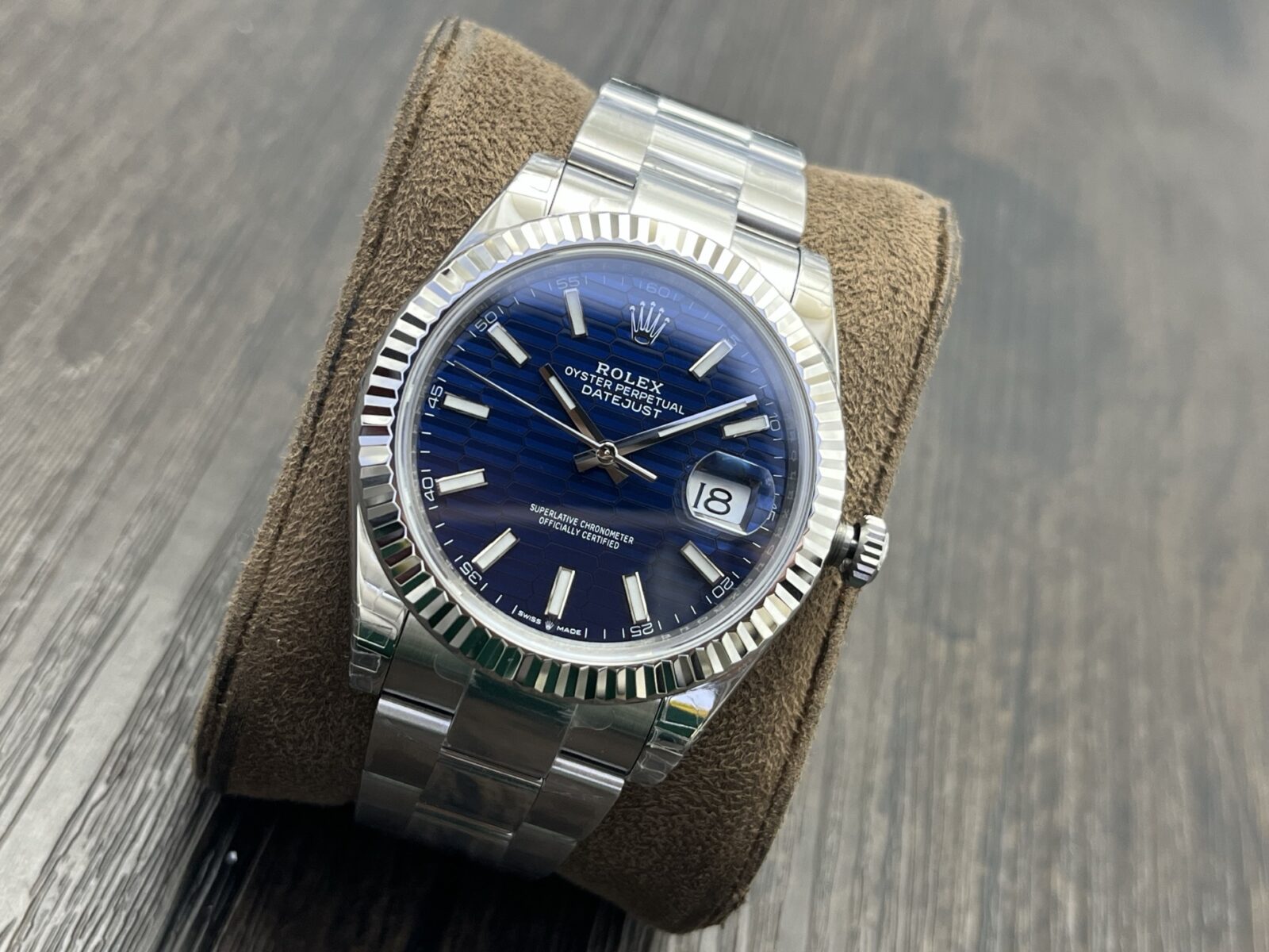 ROLEX Datejust 41mm Blue Dial - Image 4