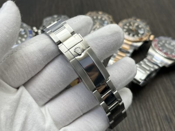 Rolex GMT-Master II 40mm – Automatic 3285 Movement, 100m Water Resistance, Oystersteel Case and Bracelet - Image 8