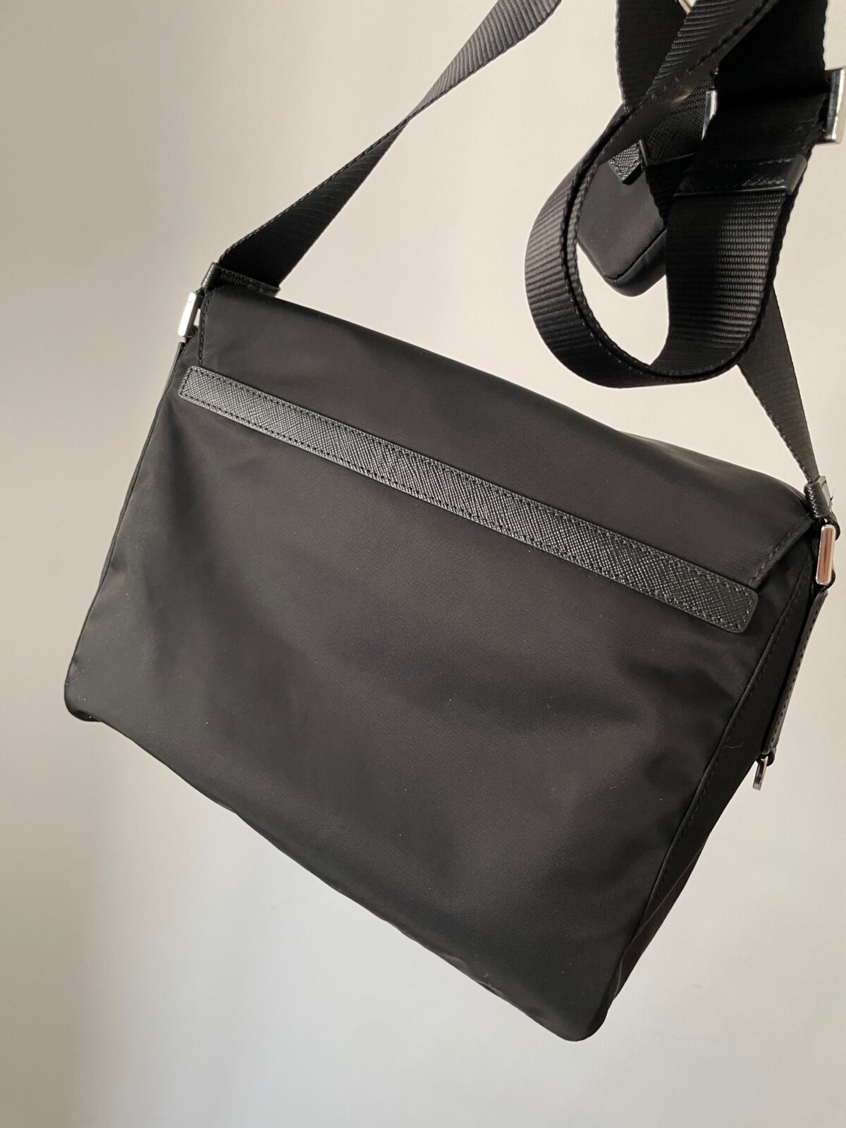 PRADA Re-Edition Re-Nylon & Leather 2-in-1 Crossbody Messenger Bag Black - Image 7
