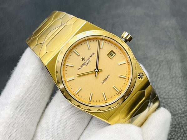 Vacheron Constantin Historiques 37mm Gold Dial 18K Yellow Gold Watch - Image 2