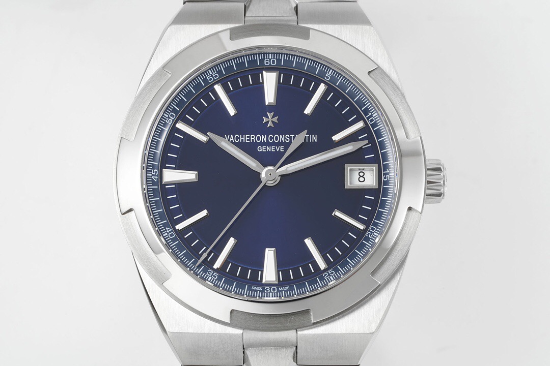 Vacheron Constantin Overseas Automatic 41mm Blue Dial Stainless Steel Watch - Image 2