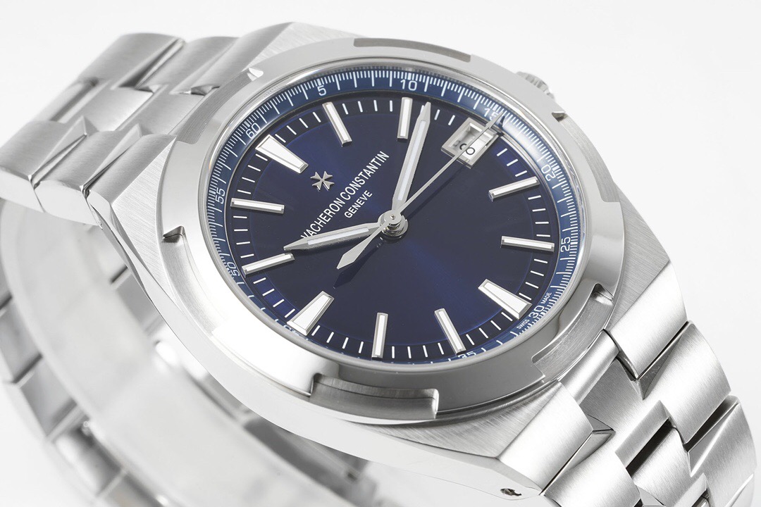 Vacheron Constantin Overseas Automatic 41mm Blue Dial Stainless Steel Watch - Image 6